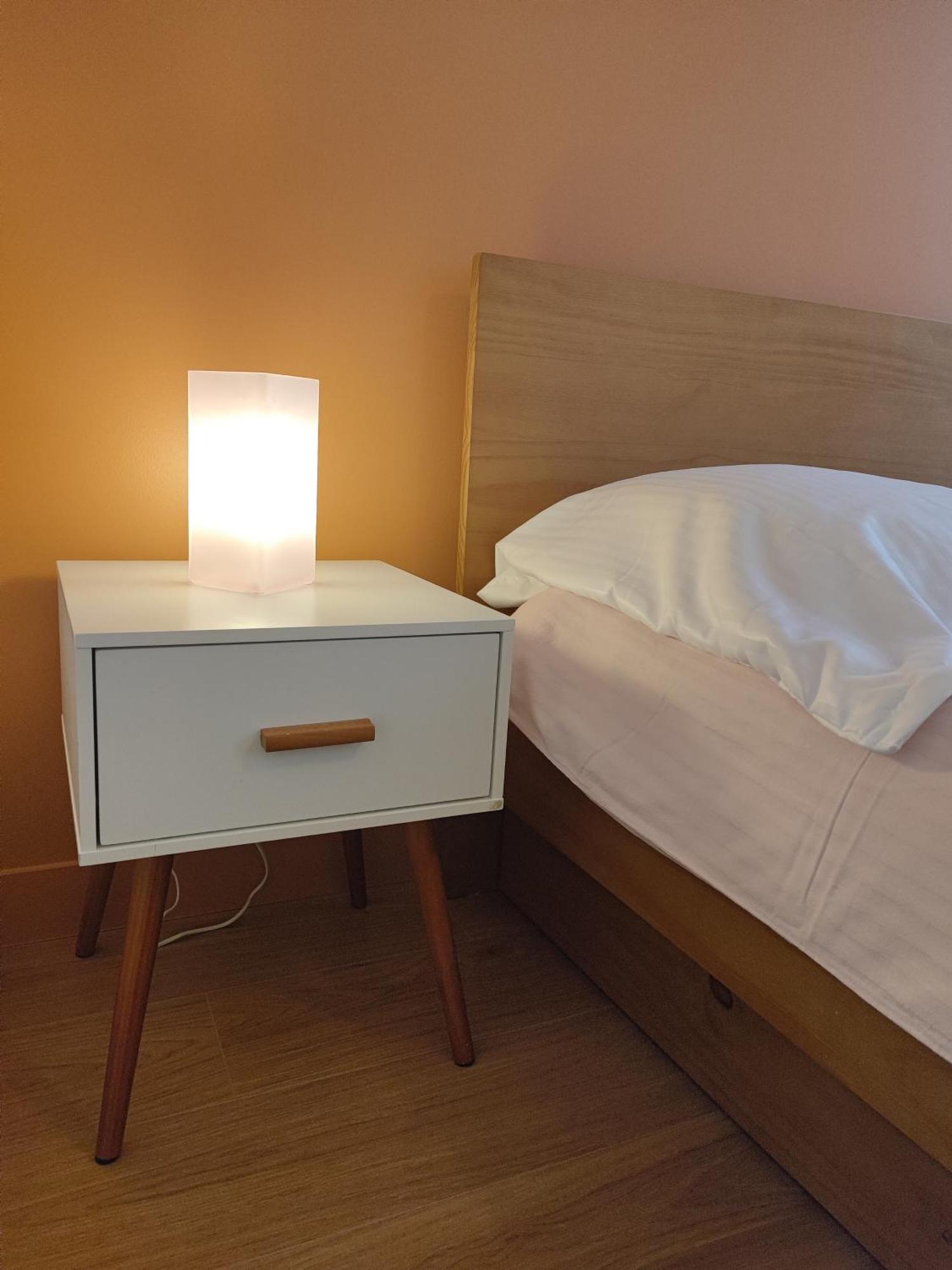 אורליאן Beau Quartier Et Central, Maison Spacieuse Avec Cour, 3 Chambres, 3 Salles De Bains A 10 Min A Pied De La Gare מראה חיצוני תמונה